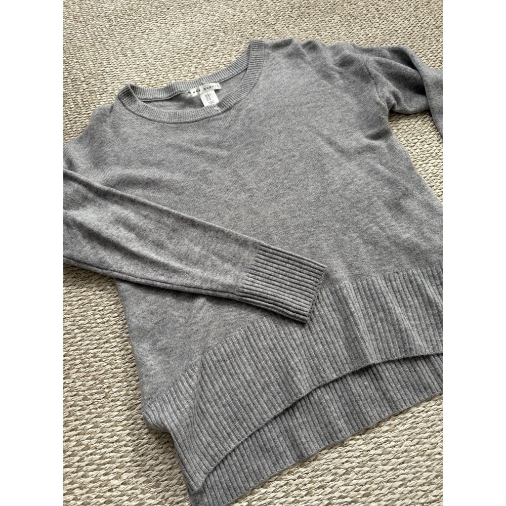 Max Studio Heather Gray 100% Cashmere Preppy Sweater, M, Old‎ Money Classic